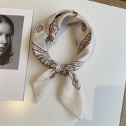 JESMARY - Xưởng In Khăn Bandana Theo Yêu Cầu JESMARY: Giải Pháp Đặt Sỉ & Gia Công Phụ Kiện Nhận Diện Thương Hiệu
